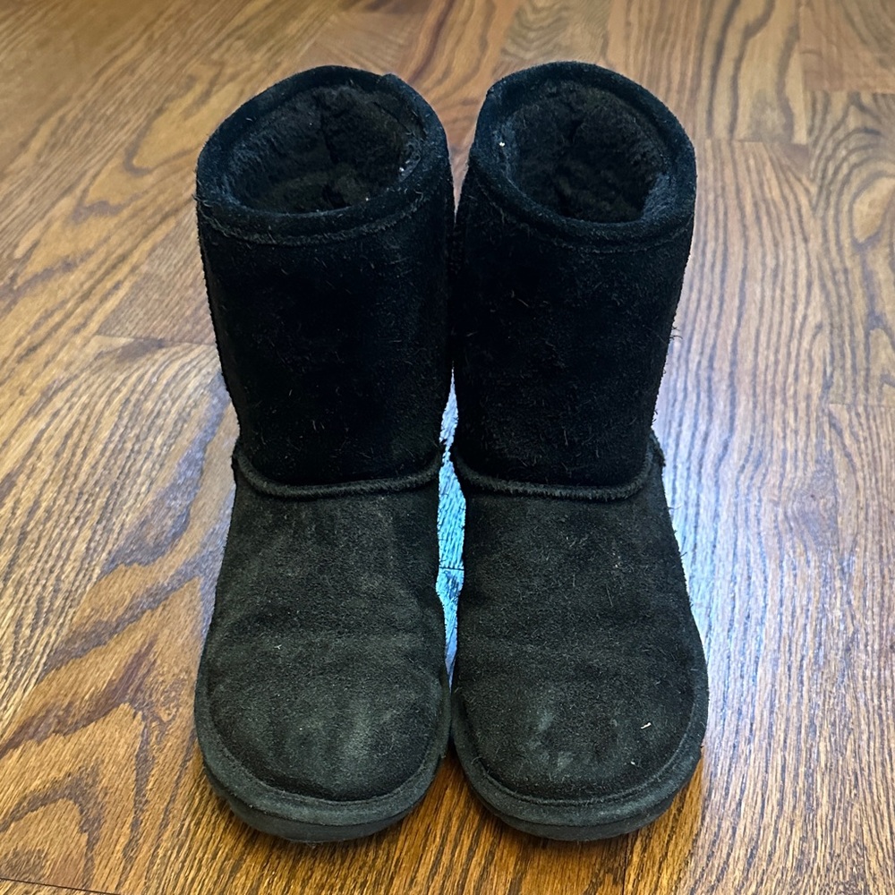 GUC BearPaw Black Kids Boots; 3
